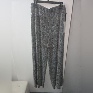 Lulumari Metallic Black Pants